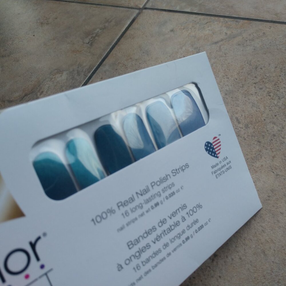 Color Street - 3/$20 - Aquatic Behavior - Picture 2 of 5